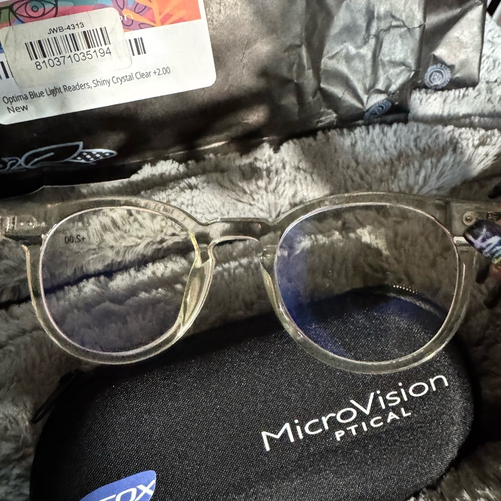 Optima Blue Light Readers, shiny Crystal Clear +2.0 by MicroVision - Picture 4 of 8
